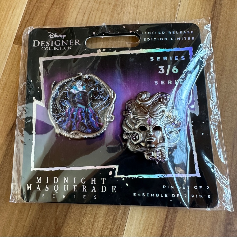 NWT Disney Designer Collection Midnight Masquerade Ursula Villain Limited Pins